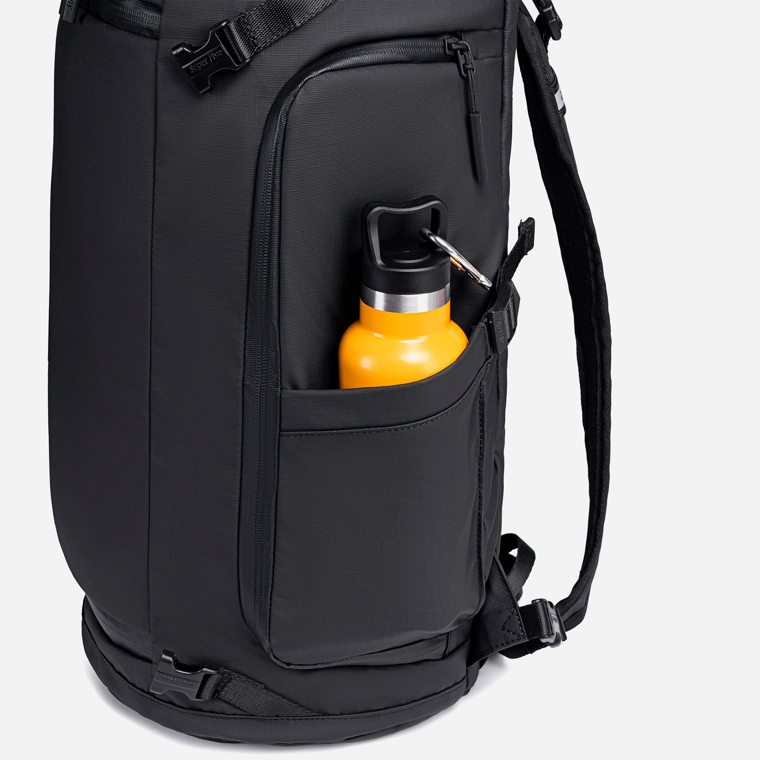 FB00742 Off White Super5