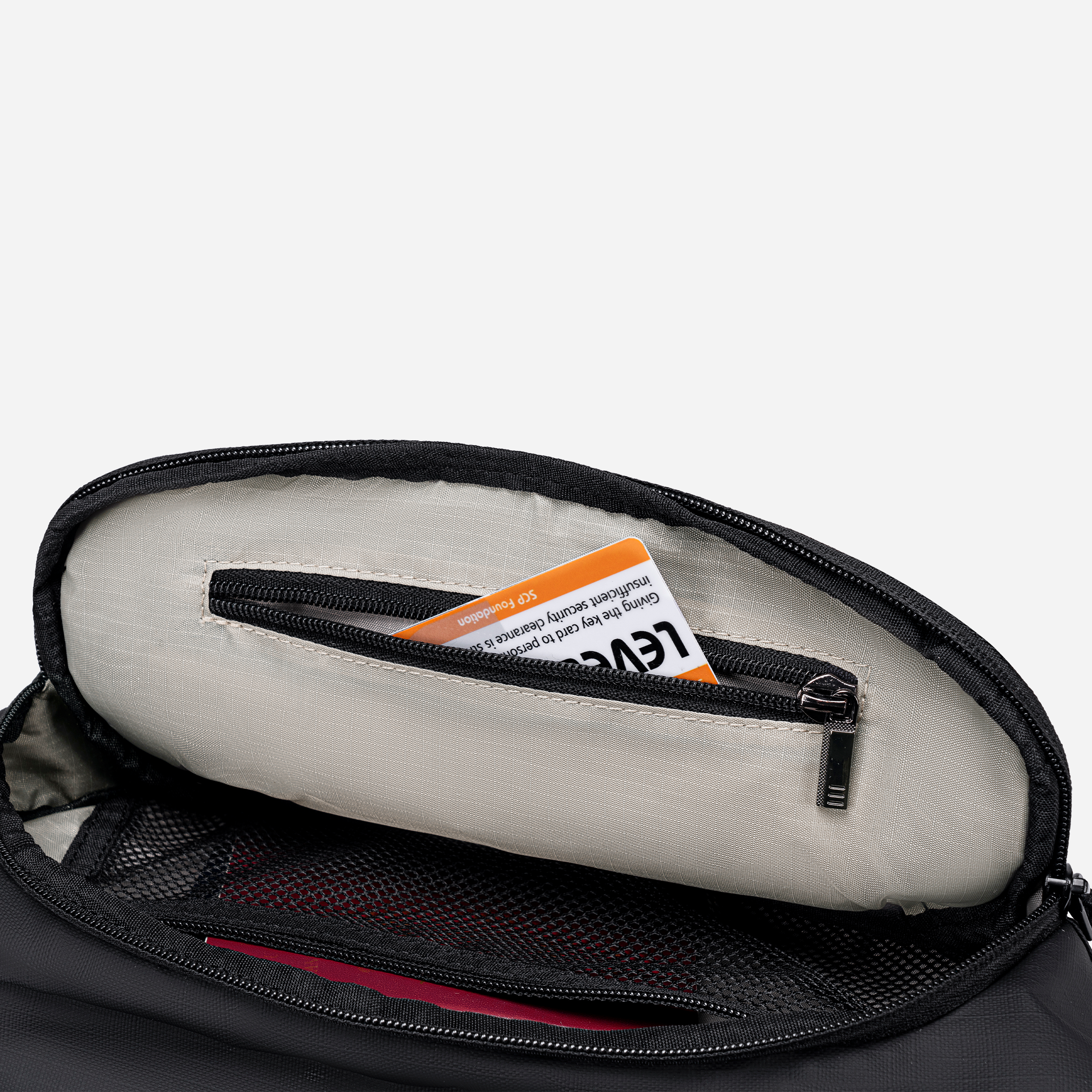 FYB00739 Off White Super5