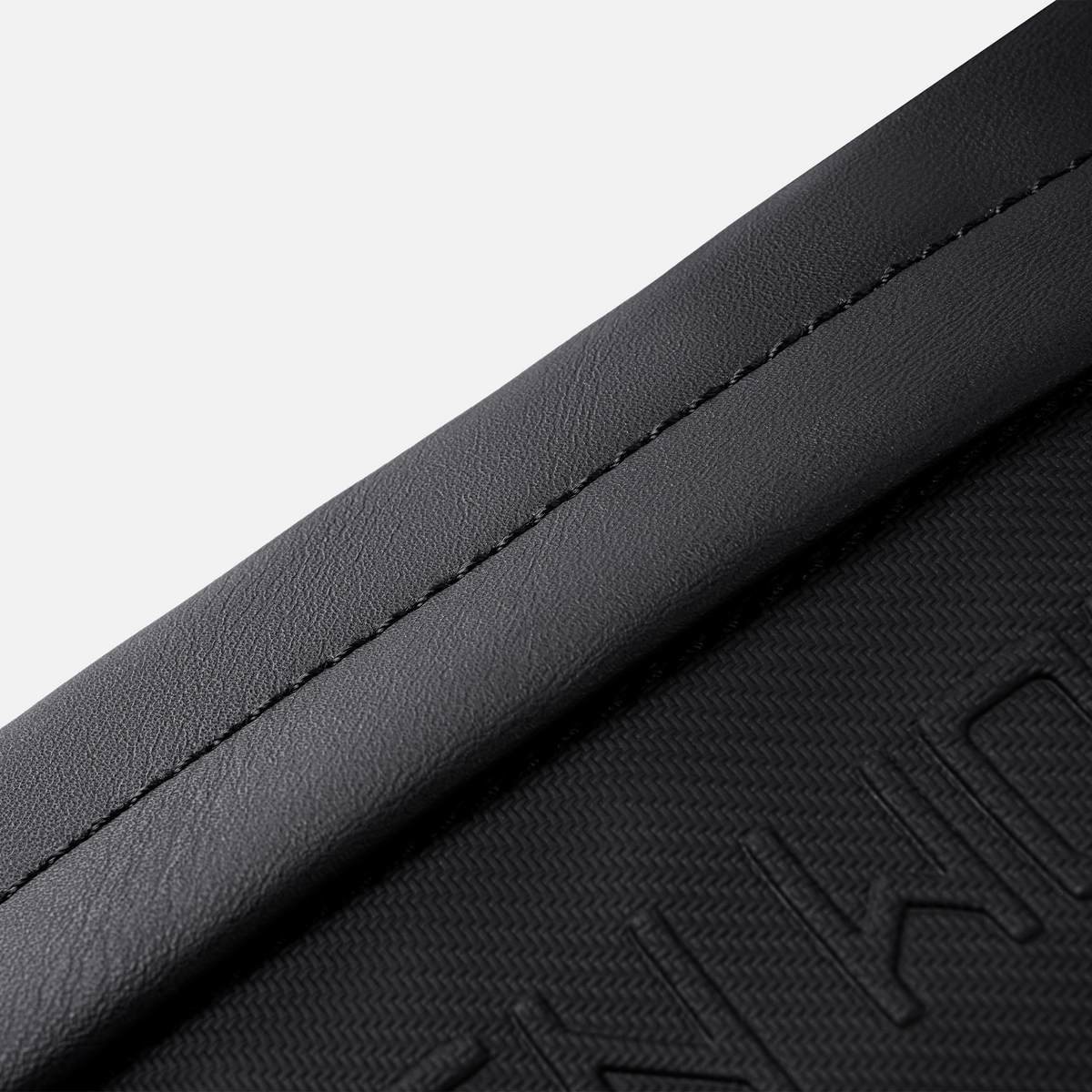 GXB01053 Black