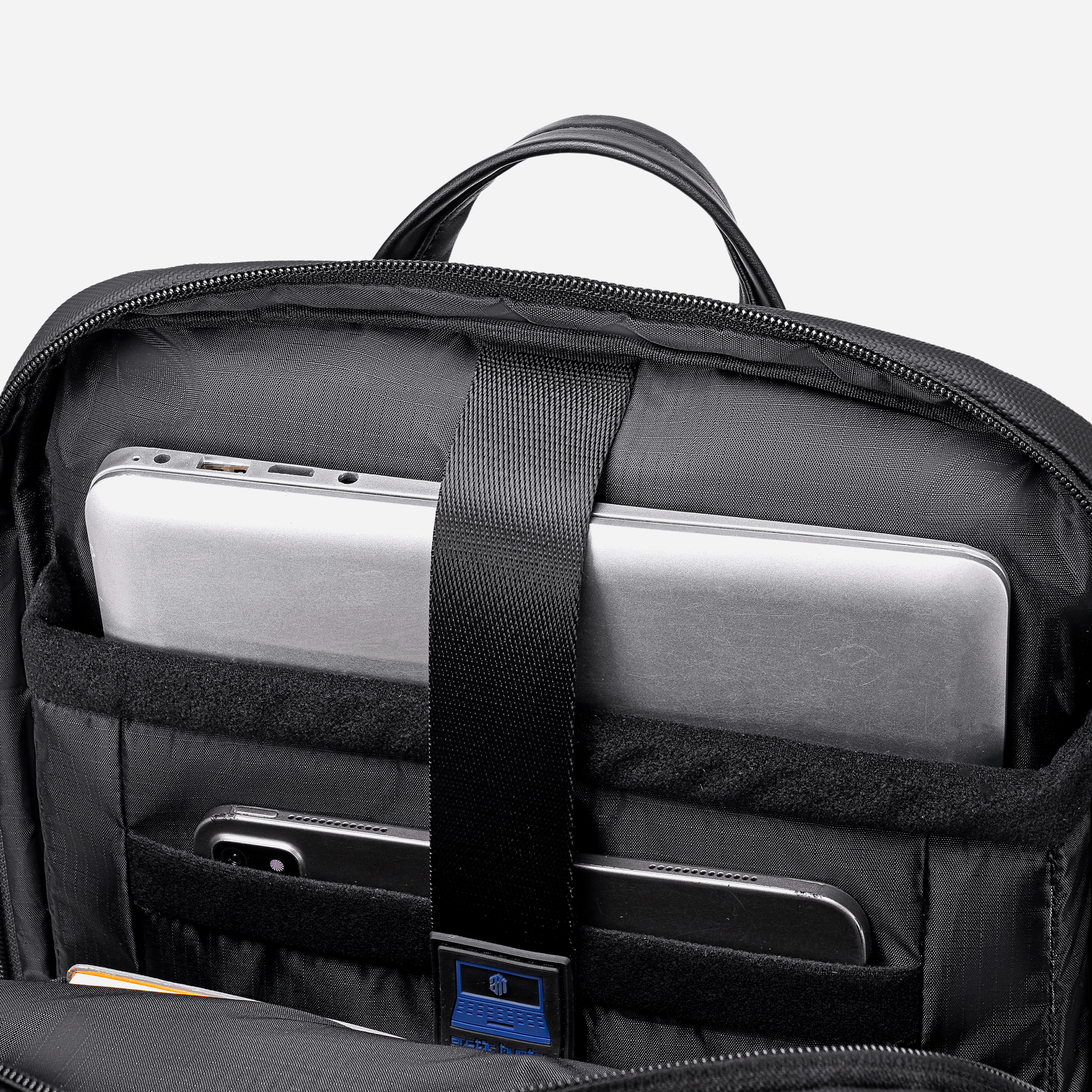 B00877 arctichunter-eg