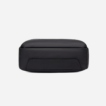 KB00944 Black Arctic Hunter